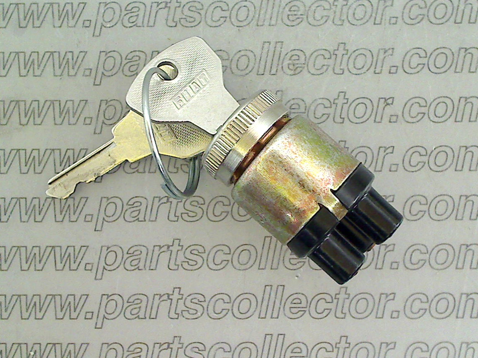 IGNITION SWITCH WITH KEY