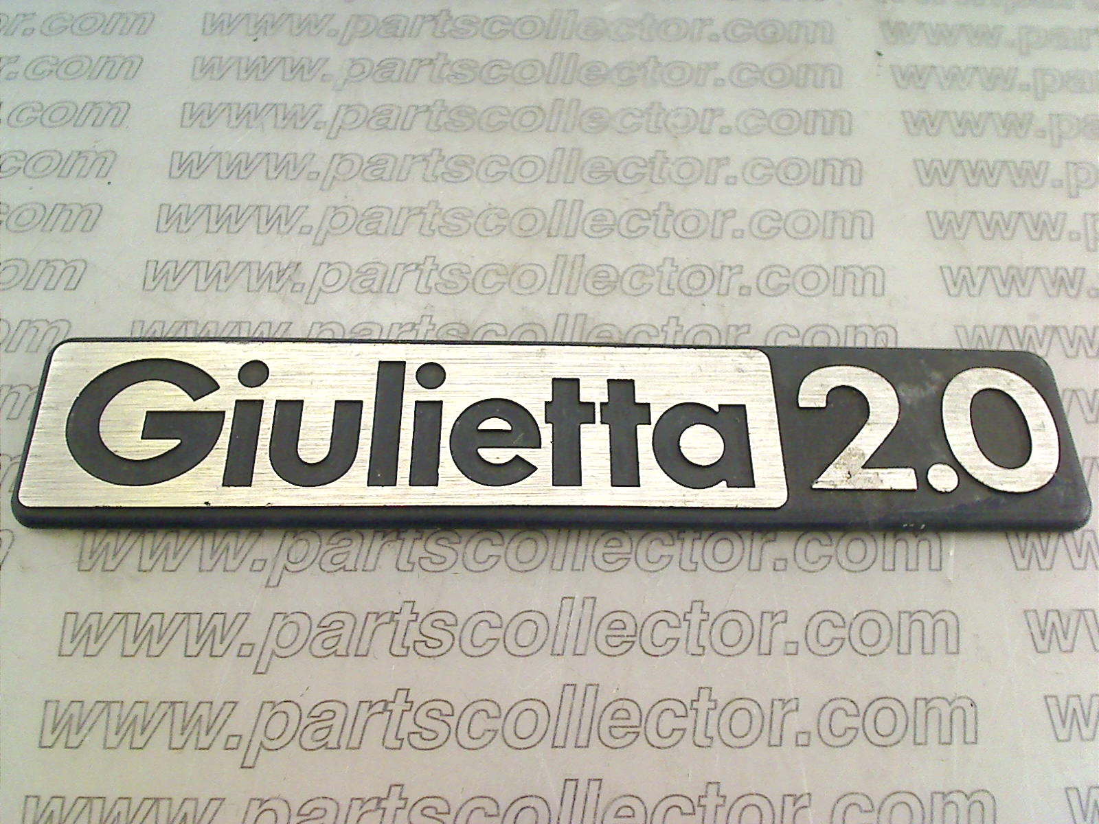 GIULIETTA 2.0 BADGE