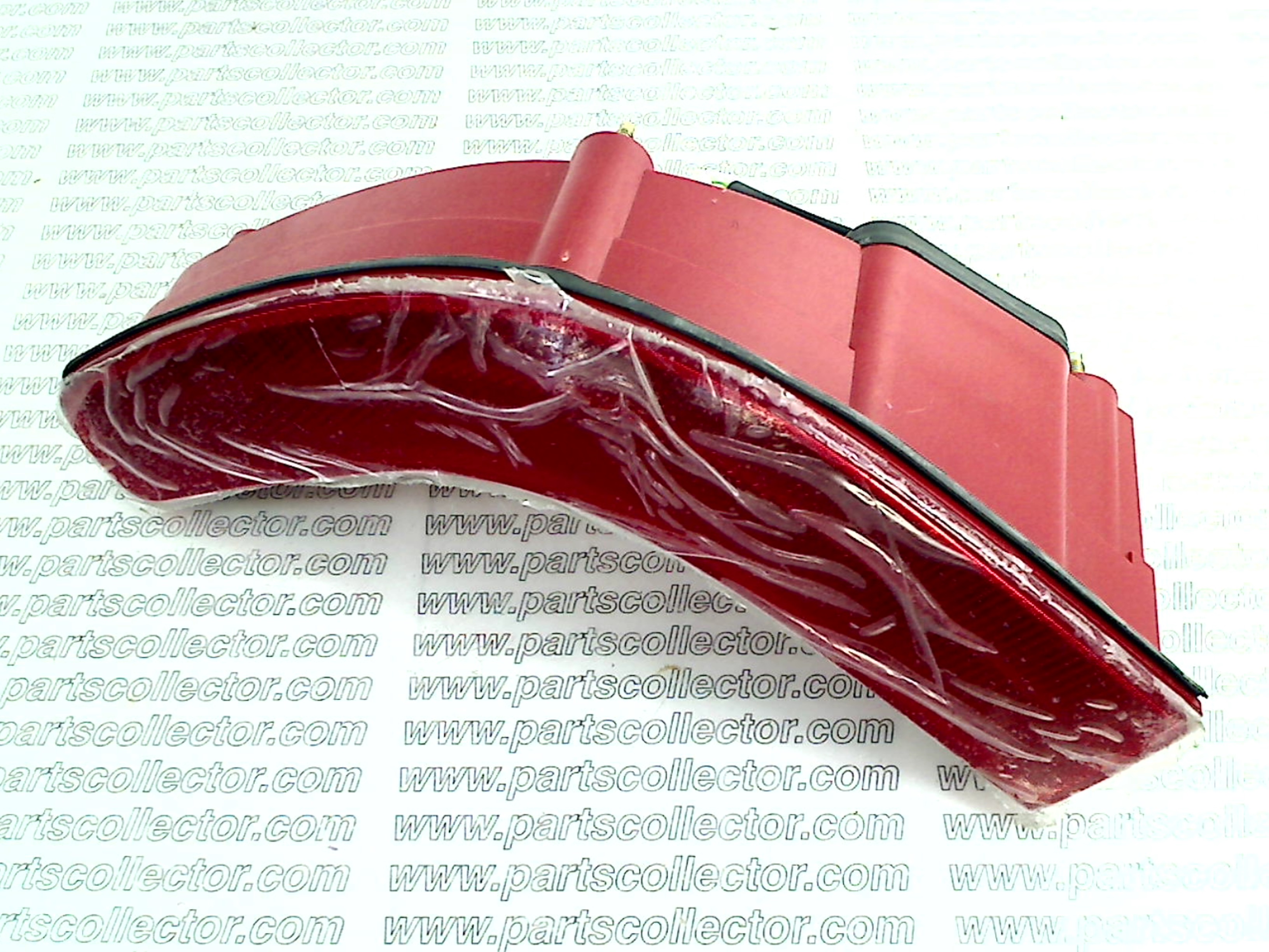 MASERATI 3200 LH REAR OUTSIDE TAILGATE LIGHT WITH FIXED LED