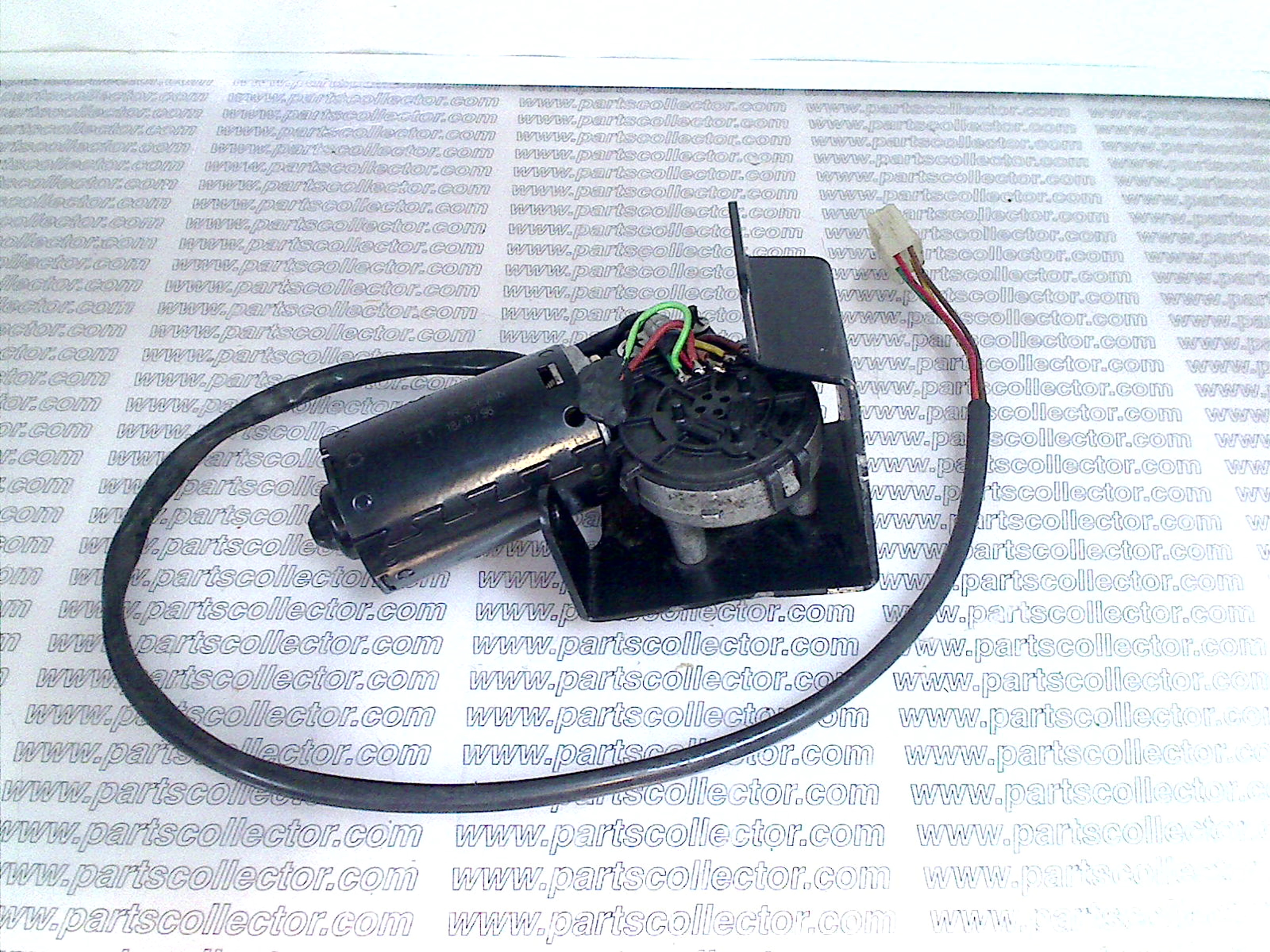 WIPER MOTOR WITH BRACKET FOR F355