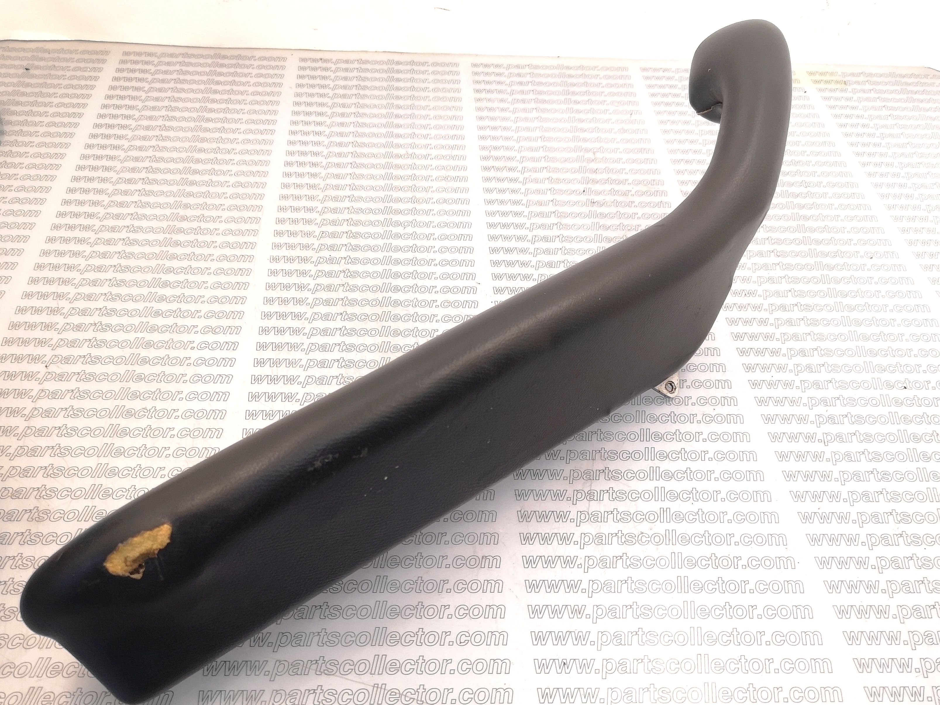FERRARI 242-30-701-00   	242-30-701-10 Body code 17775 compatible with: FERRARI 330 GT, FERRARI 330 GT 2+2