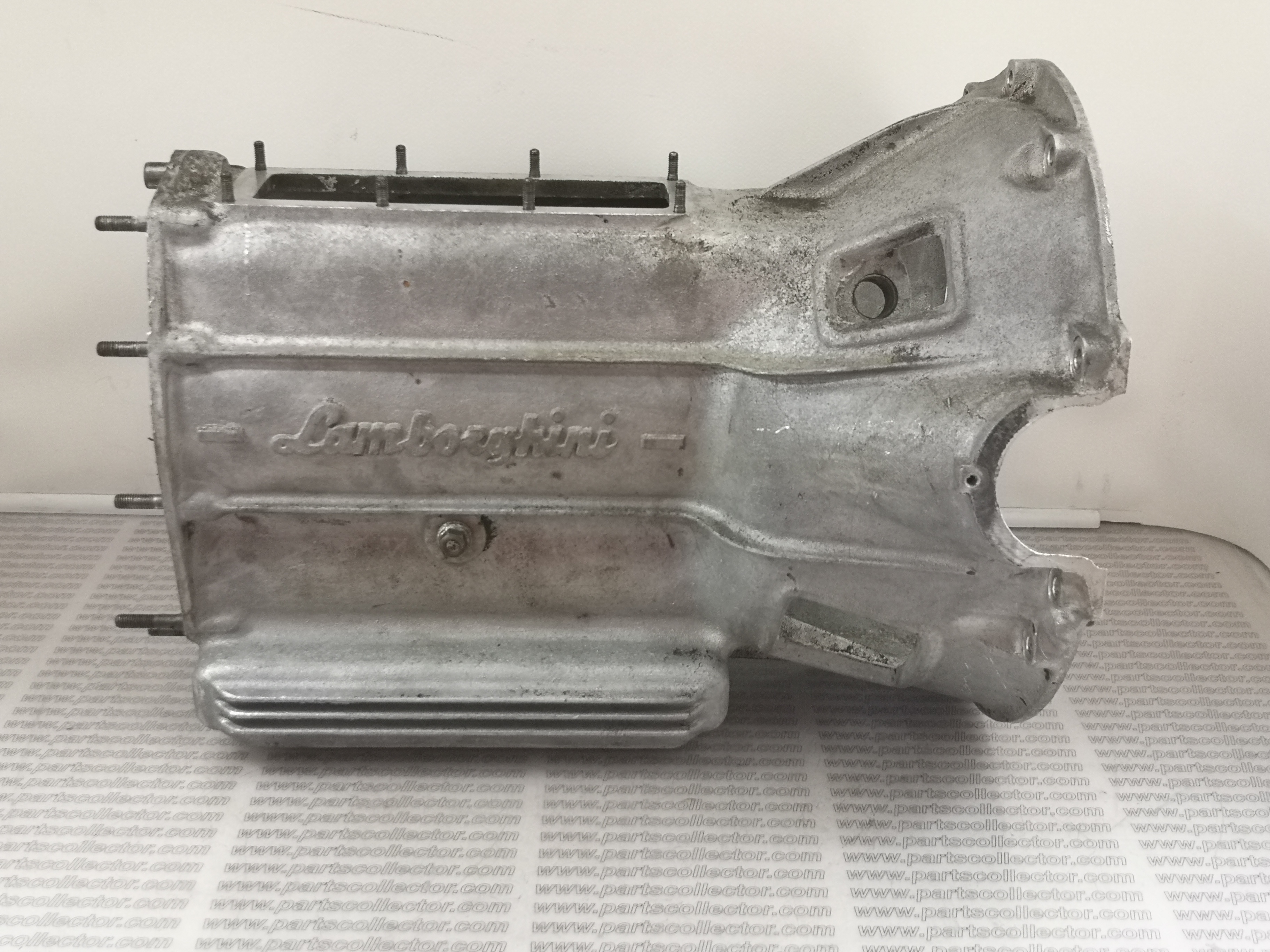 GEARBOX CASE  CLUTCH BOX