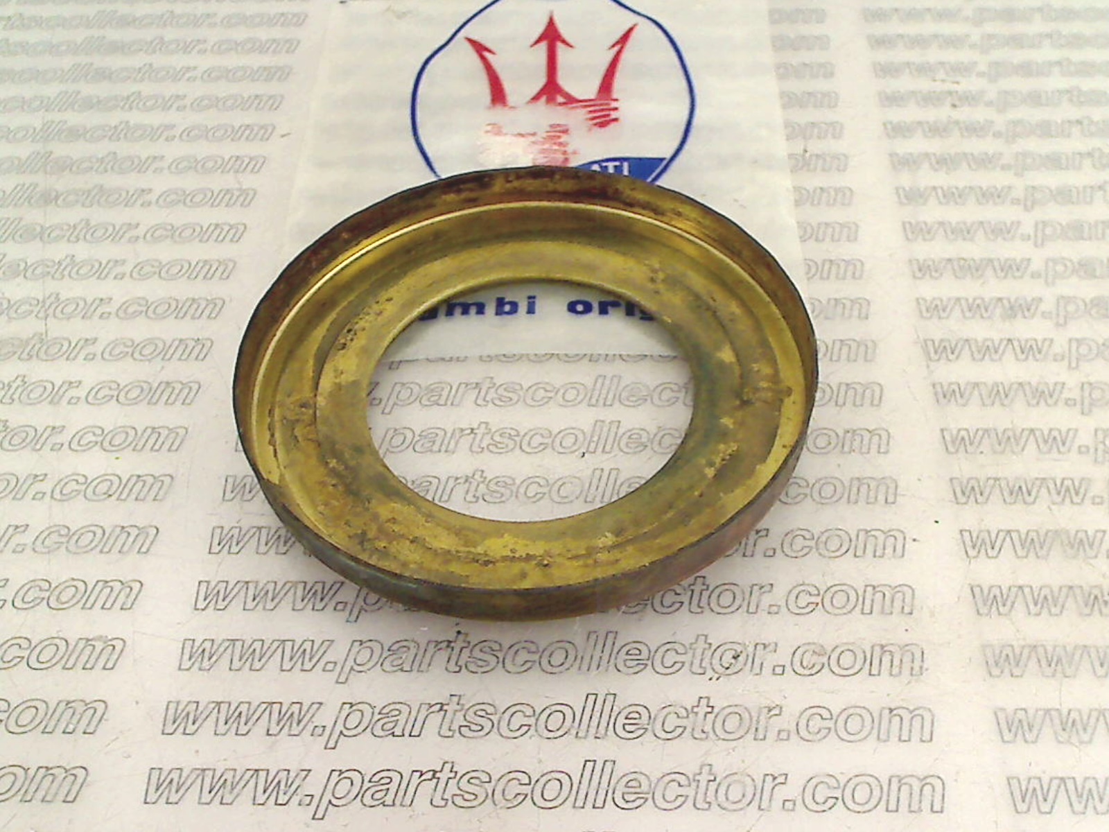 Outer hub bearing protection plate