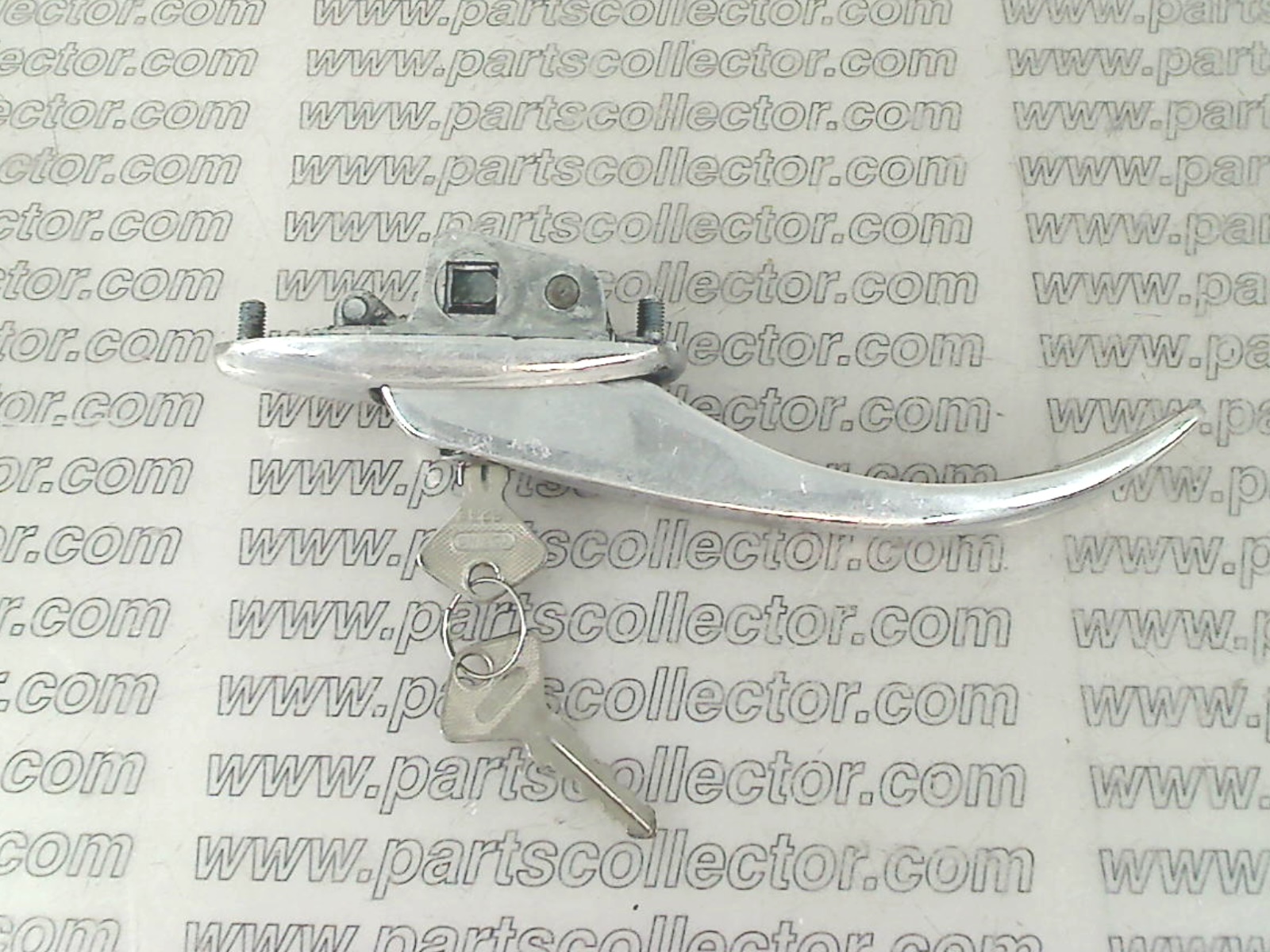 LH DOOR HANDLE